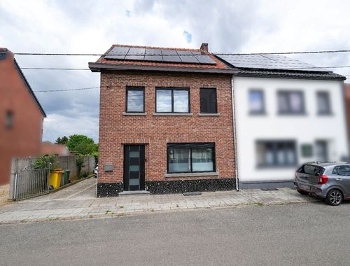                                         Woning te koop in Zoutleeuw, € 318.000
