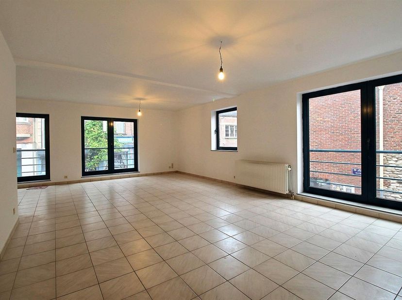 Appartement te huur
                    in 6000 Charleroi