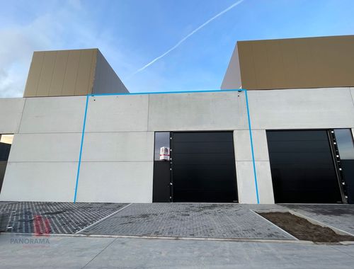                                         Bedrijfsgebouw te huur in Roeselare, € 950
