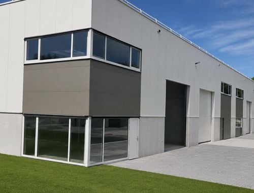                                         Entrepôt à louer à Nivelles, € 1.700
