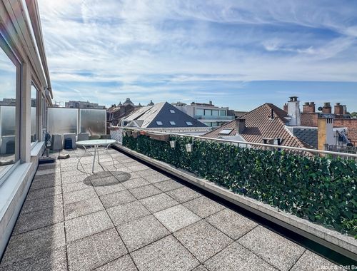                                         Appartement te huur in Sint-Gillis, € 2.100
