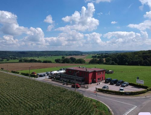                             Bien commercial avec habitation à vendre à Teuven
