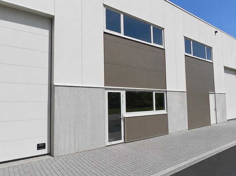 Nivelles à la sortie n°19 de l'autoroute E19 - et E42 (à l'arrière de l'hôtel Van Der Valk et du shopping de Nivelles) <br />
Accès direct à l'autorou