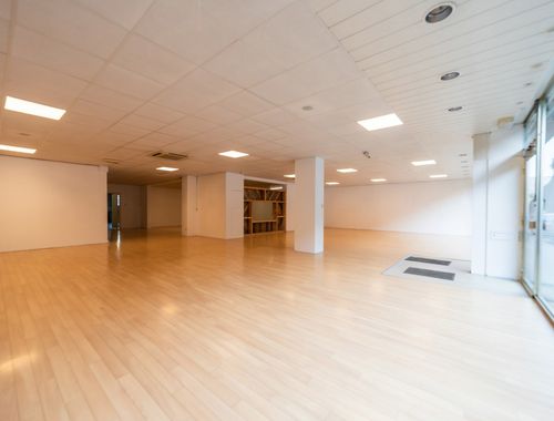                                         Handelszaak te huur in Wanne, € 1.200
