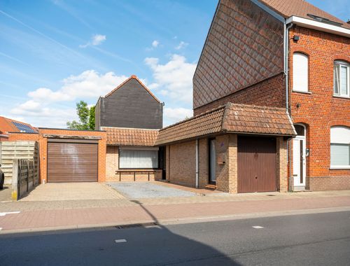                                         Woning te koop in Wevelgem, € 135.000
