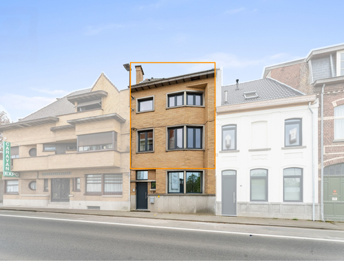                                         Triplex te huur in Ronse, € 890
