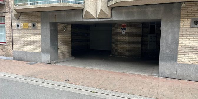 Garage te koop in Paul Parmentierlaan 152, 8300 Knokke