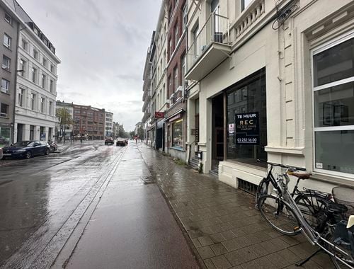                                         Commerce à louer à Antwerpen, € 1.050
