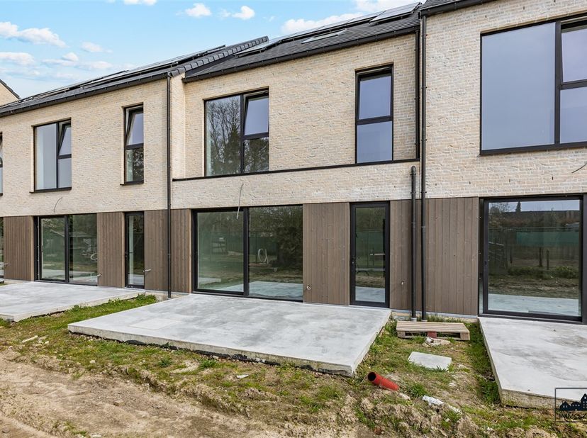 Maison à vendre
                    à 9120 Melsele