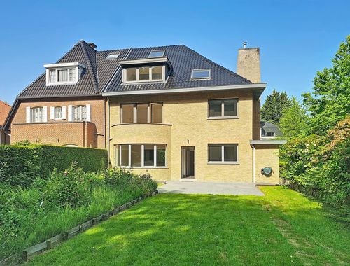                                         Villa à vendre à Uccle, € 1.450.000
