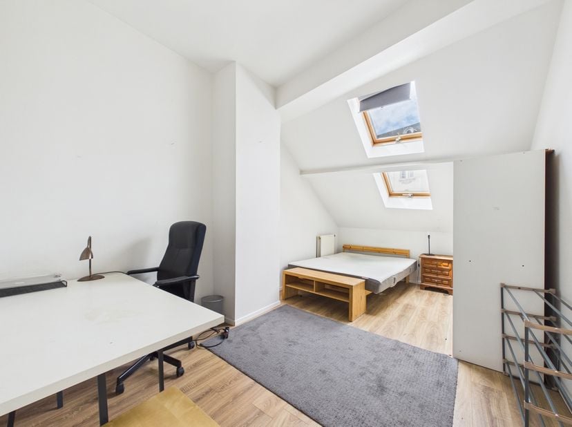 Europese Commissie - KAMER te huur in een woongemeenschap<br />
In een huis in Brussel is een kamer te huur.<br />
De kamer bevindt zich op de 3e verd