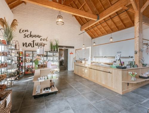                                         Hoeve te koop in Torhout, € 850.000
