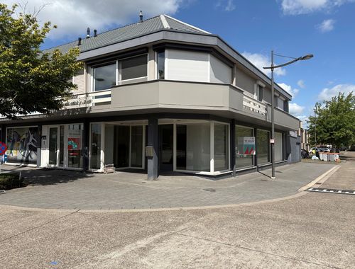                             Commerce à vendre à Kaulille
