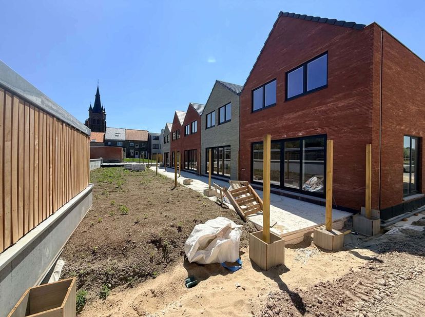 Project te koop in Dorpsstraat 31-33,
                    8470 Snaaskerke