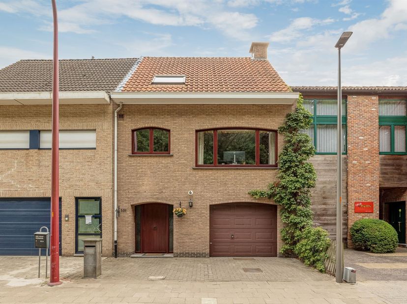 Huis te koop in Parijseweg / Parijse weg 101,
                    2940 Hoevenen