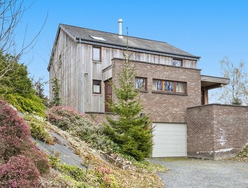                                         Woning te koop in Paliseul, € 485.000
