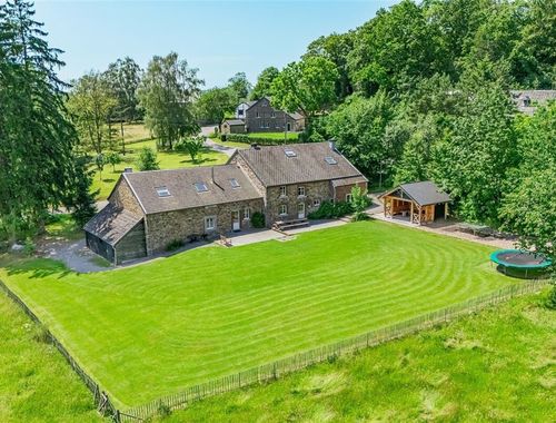                                         Maison à vendre à Erezée, € 950.000
