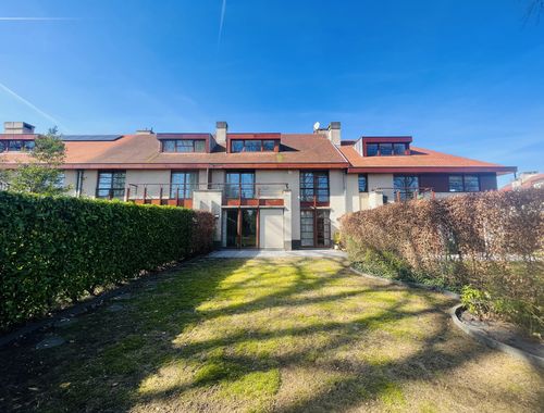                                         Maison à louer à Woluwe-Saint-Pierre, € 3.200
