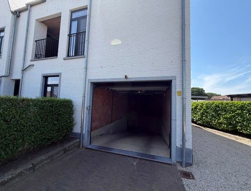                                         Kelder garage te koop in Herenthout, € 15.000
