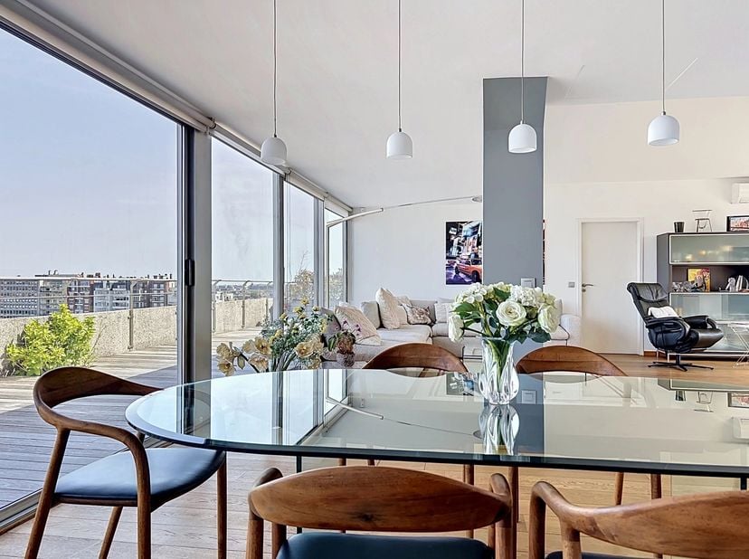 Appartement te koop in RUE EMILE CLAUS 61,
                    1180 Ukkel