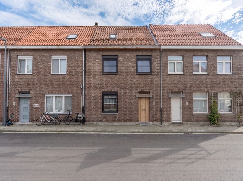 Huis te koop in Guido Gezellestraat 83,
                    2300 Turnhout