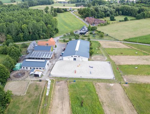                                         Gemengd gebruik te koop in Sint-Ulriks-Kapelle, € 1.995.000
