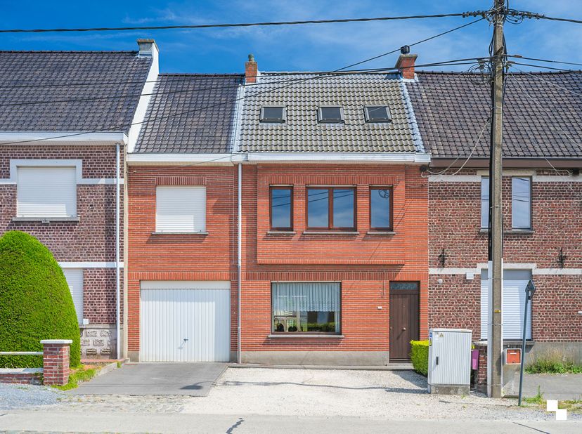 Huis te koop in Hundelgemsesteenweg 623,
                    9820 Merelbeke