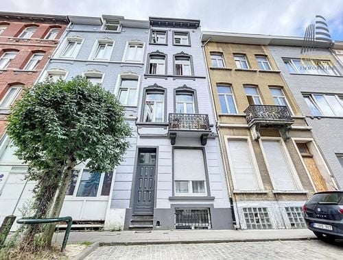                                         Bâtiment commercial à vendre à Laeken, € 470.000
