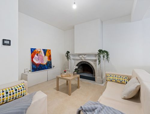                                         Gelijkvloers app. te koop in Beveren-Leie, € 238.000
