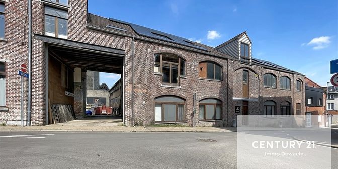 Bien professionnel à vendre à Avenue Albert et Elisabeth 131, 1400 Nivelles