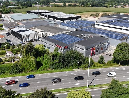                                         Bien commercial à louer à Haaltert, € 6.000
