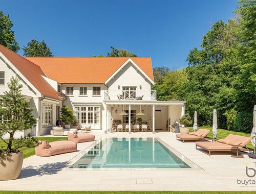                                         Villa à vendre à 's Gravenwezel, € 2.475.000
