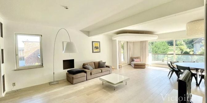 Appartement te huur in  27 2, 1180 Ukkel