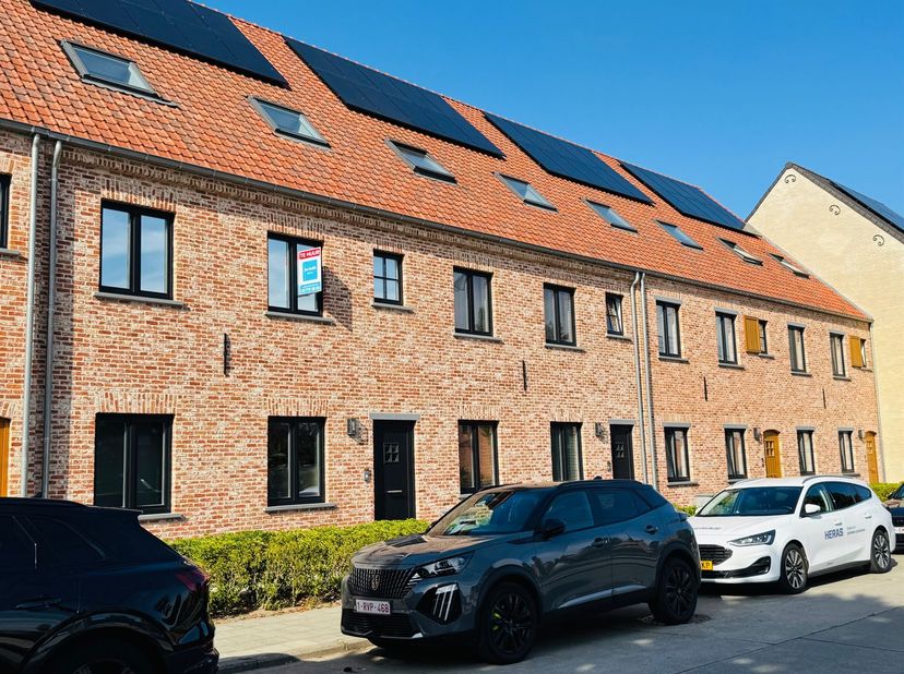 Appartement à louer
                    à 9170 Sint-Gillis-Waas