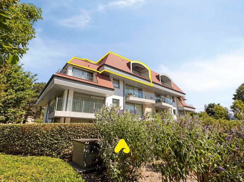 Appartement exclusif en attique avec grandes terrasses ensoleillées dans la Résidence Elzenhof<br />
<br />
Dans un emplacement exceptionnellement cal
