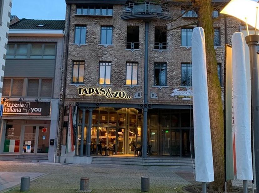 Bien professionnel à louer
                    à 3680 Maaseik