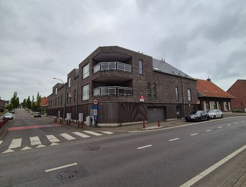                                         Appartement à louer à Zonnebeke, € 800
