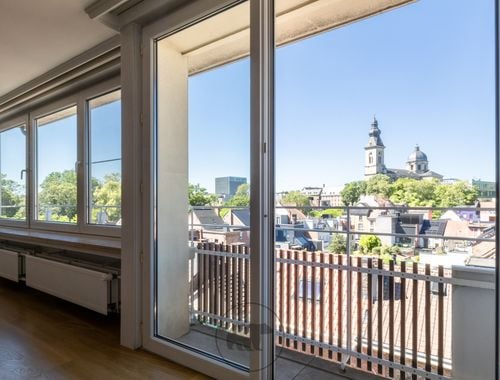                                         Appartement te huur in Gent, € 1.200

