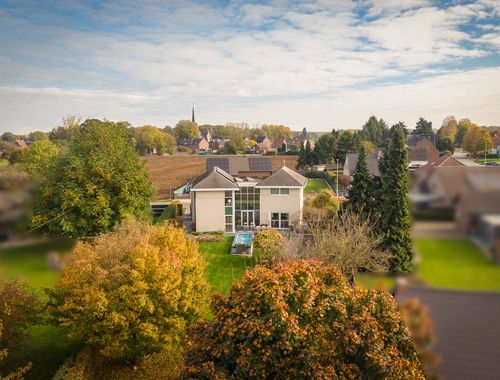                             Villa à vendre à Leut
