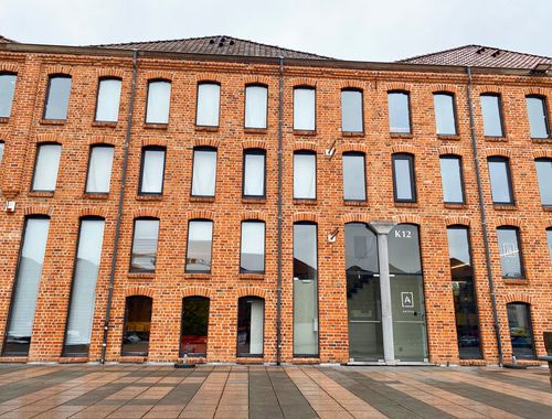                                         Kantoor te huur in Kortrijk, € 1.750
