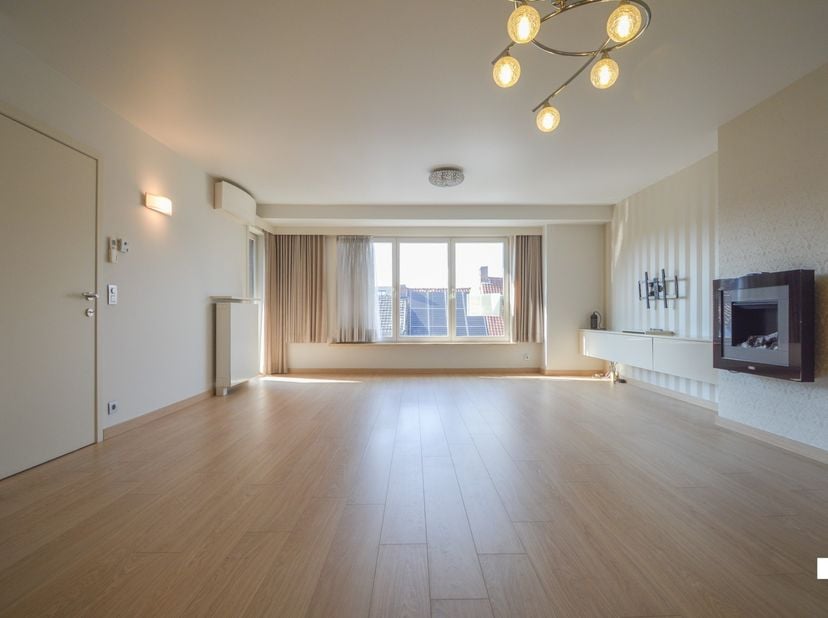 Appartement à vendre à Zuidstraat 35 boîte 5,
                    8800 Roeselare