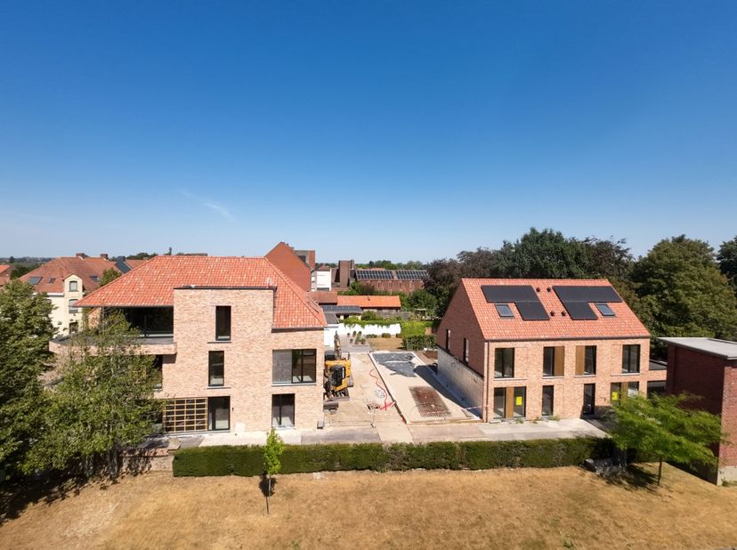 Residentieel wonen in het centrum van Westrozebeke vlakbij Roeselare &amp;amp; Staden.<br />
<br />
Residentie GILDHOF is een kleinschalig én zeer energie