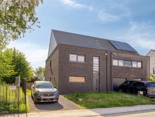                                        Maison à vendre à Sint-Pieters-Leeuw, € 569.000
