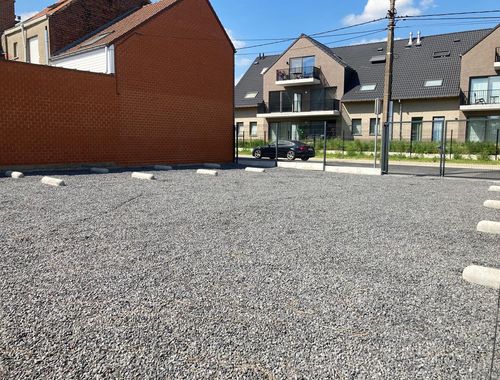                                         Staanplaats te huur in Moeskroen, € 40
