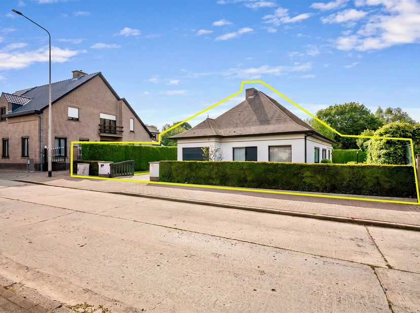 Huis te koop in Krekelberg 2A,
                    9860 Oosterzele