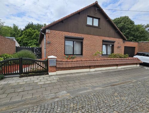                                         Maison unifamiliale à vendre à Thulin, € 240.000
