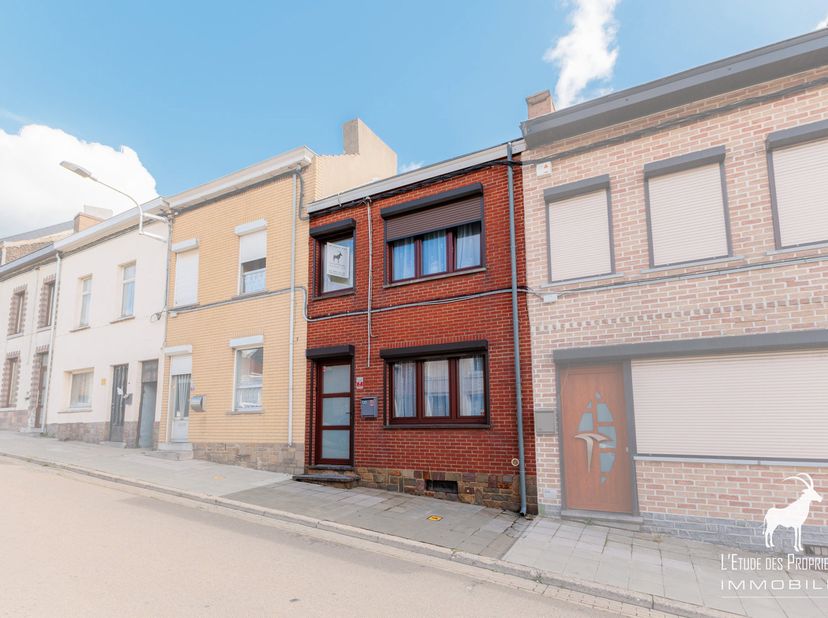 Referentie Agentschap: V6031-1815<br />
*** VIRTUEEL BEZOEK: https://envisite.net/vtour/fr/upopkd/frame ***<br />
Ontdek deze prachtige woning gelegen