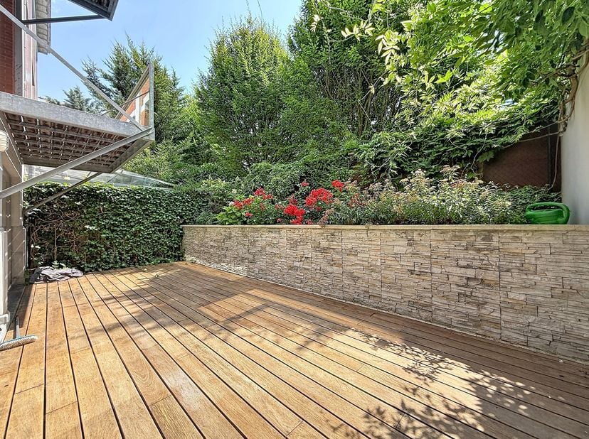 Appartement te koop
                    in 1050 Elsene