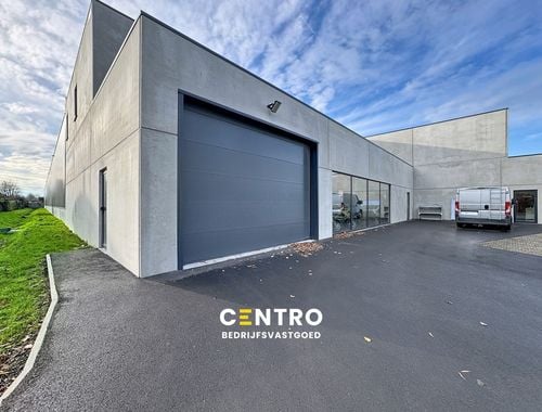                             Entrepôt avec habitation à vendre à Zedelgem
