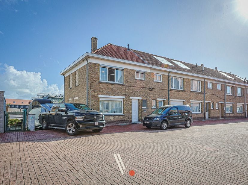 Huis te koop in Pieter Braeckelaan 42,
                    8620 Nieuwpoort